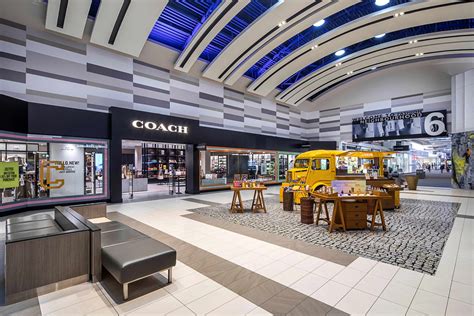coach factory store vaughan mills